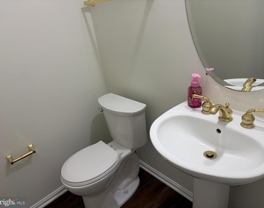 44221 Suscon Square - Photo Thumbnail 13