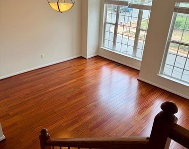 44221 Suscon Square - Photo Thumbnail 12
