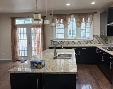 3184 Yeager Drive - Photo Thumbnail 6