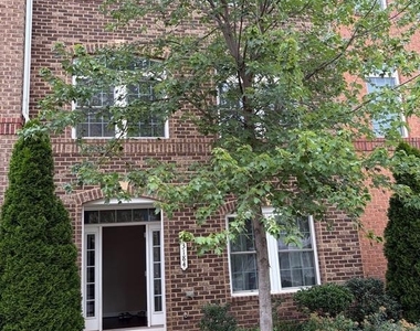 3184 Yeager Drive - Photo Thumbnail 9