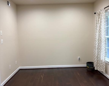 3184 Yeager Drive - Photo Thumbnail 10