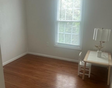 5664 Cabells Mill Court - Photo Thumbnail 7