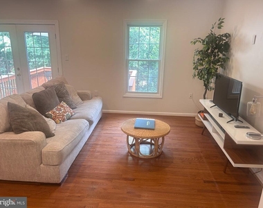 5664 Cabells Mill Court - Photo Thumbnail 11