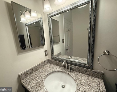 1300 Windleaf Drive - Photo Thumbnail 11
