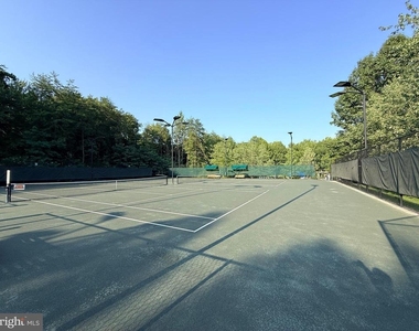 1300 Windleaf Drive - Photo Thumbnail 7