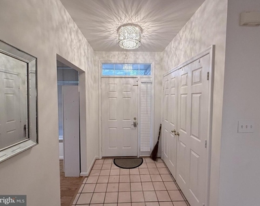 1300 Windleaf Drive - Photo Thumbnail 5