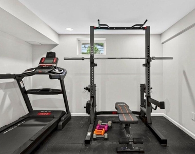 1109 Hillcrest Drive Sw - Photo Thumbnail 32