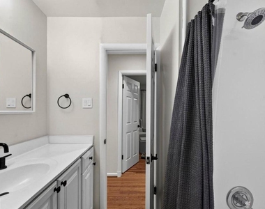 1109 Hillcrest Drive Sw - Photo Thumbnail 20