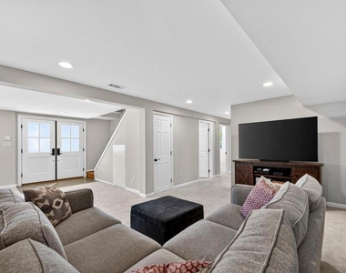1109 Hillcrest Drive Sw - Photo Thumbnail 26
