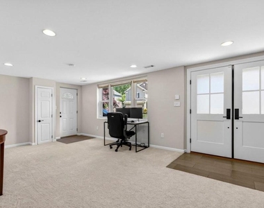 1109 Hillcrest Drive Sw - Photo Thumbnail 24