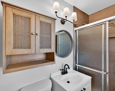 1109 Hillcrest Drive Sw - Photo Thumbnail 17