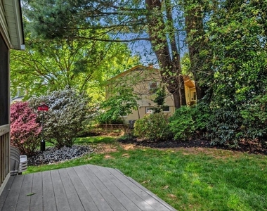 1109 Hillcrest Drive Sw - Photo Thumbnail 40