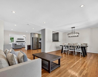 1109 Hillcrest Drive Sw - Photo Thumbnail 4