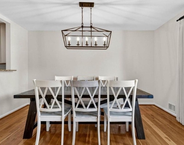 1109 Hillcrest Drive Sw - Photo Thumbnail 6
