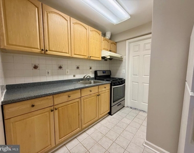 10006 Manor Place - Photo Thumbnail 40