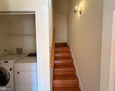 10006 Manor Place - Photo Thumbnail 24
