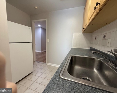 10006 Manor Place - Photo Thumbnail 41