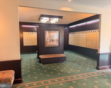 3705 S George Mason Drive - Photo Thumbnail 10