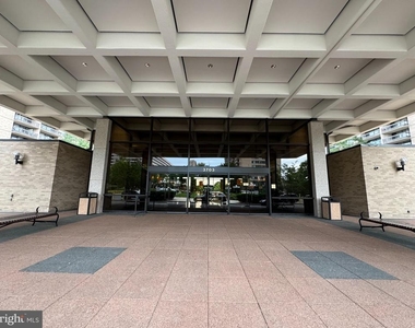 3705 S George Mason Drive - Photo Thumbnail 15