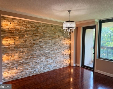 3705 S George Mason Drive - Photo Thumbnail 3