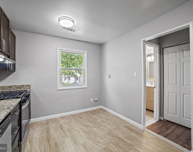 9328 Humphries Drive - Photo Thumbnail 7