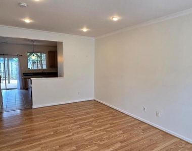 2436 Old Farmhouse Court - Photo Thumbnail 2