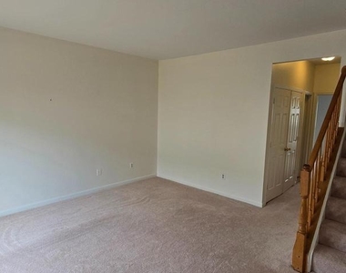2436 Old Farmhouse Court - Photo Thumbnail 11
