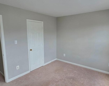 2436 Old Farmhouse Court - Photo Thumbnail 19