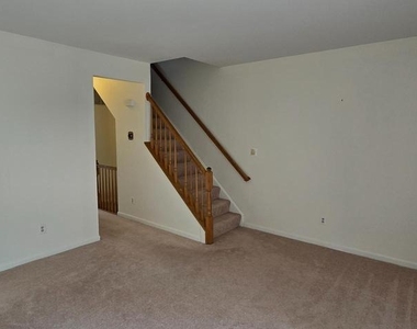 2436 Old Farmhouse Court - Photo Thumbnail 10