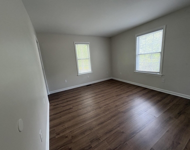 4305 Pleasant Valley Road - Photo Thumbnail 4