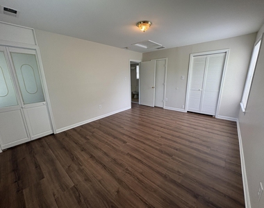 4305 Pleasant Valley Road - Photo Thumbnail 6