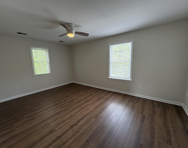 4305 Pleasant Valley Road - Photo Thumbnail 8