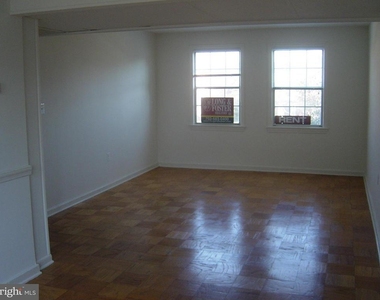 6604 10th Street - Photo Thumbnail 1