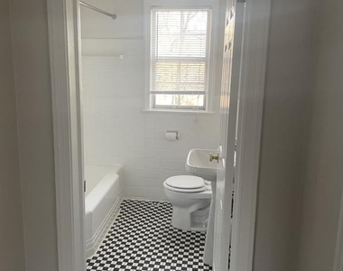 6704 W Wakefield Drive - Photo Thumbnail 13