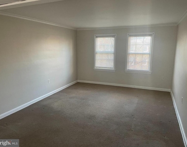 6704 W Wakefield Drive - Photo Thumbnail 6