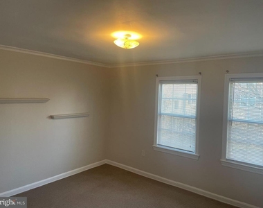 6704 W Wakefield Drive - Photo Thumbnail 10