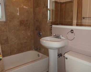 3045 Patrick Henry Drive - Photo Thumbnail 9