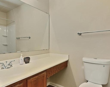 9694 Poindexter Court - Photo Thumbnail 24
