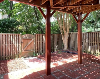 9694 Poindexter Court - Photo Thumbnail 30