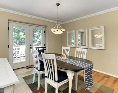 9694 Poindexter Court - Photo Thumbnail 5