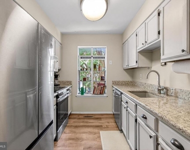 9694 Poindexter Court - Photo Thumbnail 8