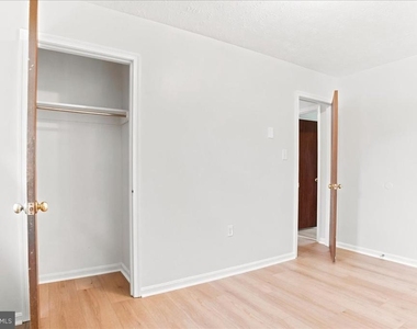 102 Linwood Court - Photo Thumbnail 37