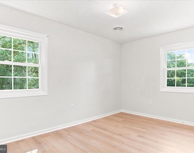 102 Linwood Court - Photo Thumbnail 33