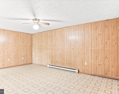 102 Linwood Court - Photo Thumbnail 50