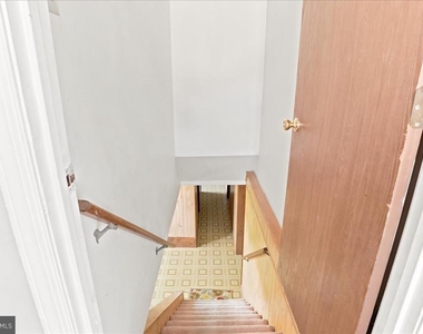 102 Linwood Court - Photo Thumbnail 45