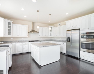 298 Norland Knoll Drive - Photo Thumbnail 13