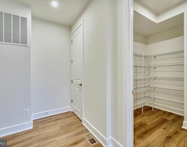 5095 Carter's Crossing Avenue - Photo Thumbnail 17