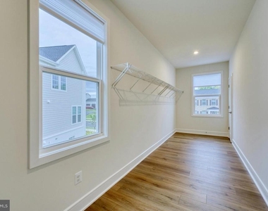 5095 Carter's Crossing Avenue - Photo Thumbnail 28