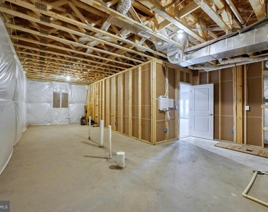 5095 Carter's Crossing Avenue - Photo Thumbnail 41
