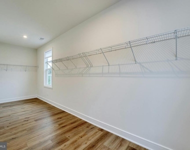 5095 Carter's Crossing Avenue - Photo Thumbnail 27
